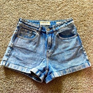PacSun mom shorts, size 23